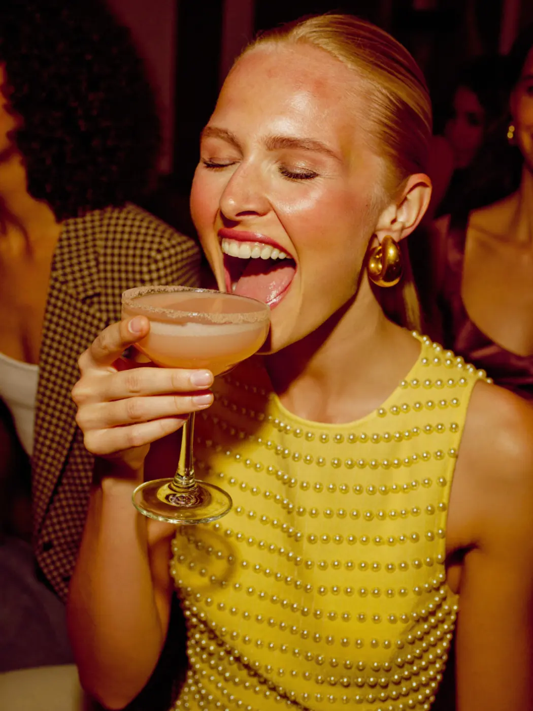 Ein Cocktail auf der Bar
